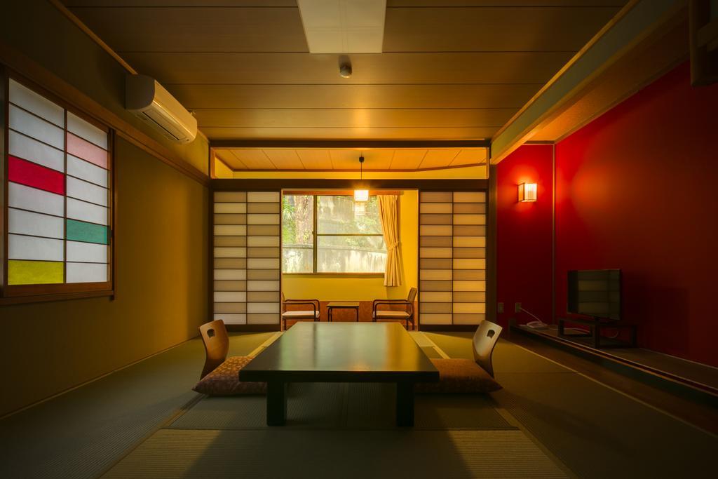 Yugawara-Onsen Komachikan Εξωτερικό φωτογραφία